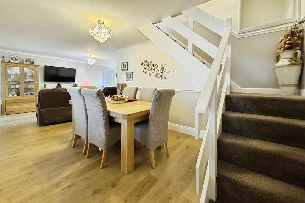 Living/Dining Room