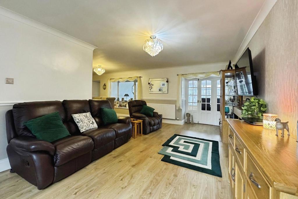 Living/Dining Room
