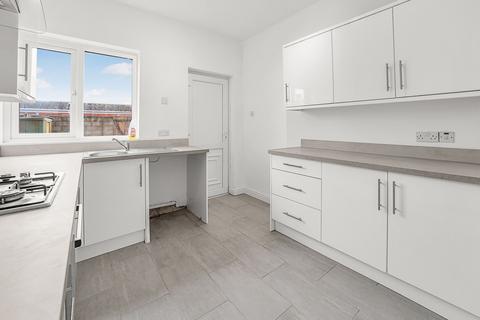 3 bedroom terraced house to rent, Blackbrook Road, St. Helens, WA11