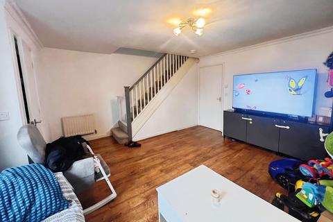 3 bedroom end of terrace house for sale, Ironstone Crescent, Chapeltown, S35