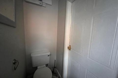 3 bedroom end of terrace house for sale, Ironstone Crescent, Chapeltown, S35