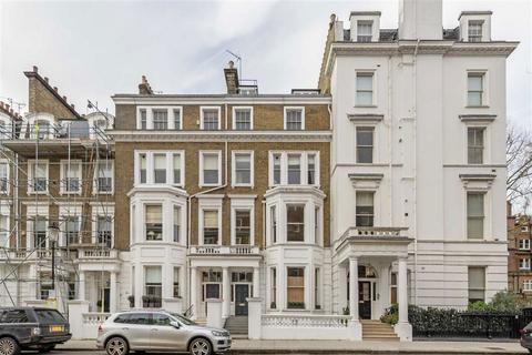 undefined, Bina Gardens, London SW5
