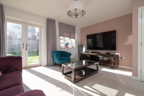 3 bedroom detached house for sale, Kings Drive, Faversham, Kent, ME13