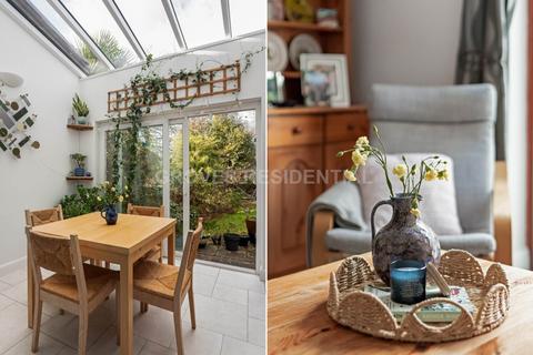 4 bedroom semi-detached house for sale, Malden Hill Gardens, New Malden
