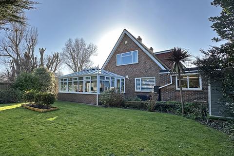 4 bedroom detached house for sale, Priory Close, Aldwick Bay Estate, Aldwick, Bognor Regis, West Sussex PO21