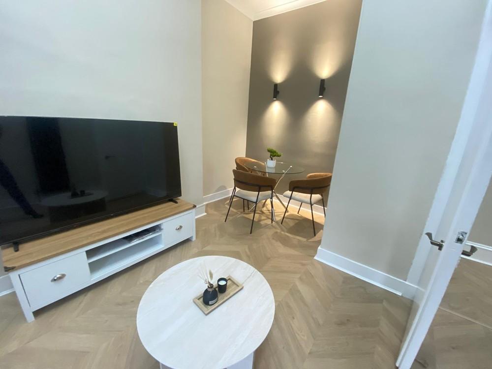 Lounge 2