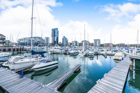 undefined, Pacific Close, Southampton, SO14