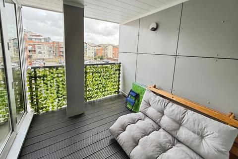 1 bedroom flat to rent, High Street, Southampton, SO14