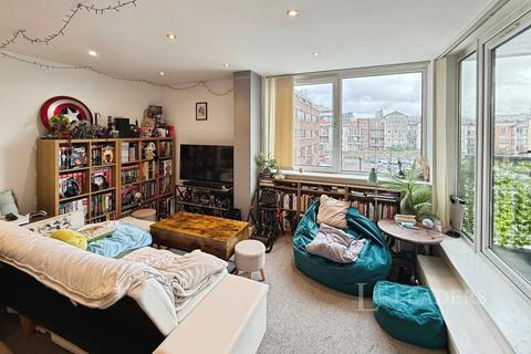 1 bedroom flat to rent, High Street, Southampton, SO14
