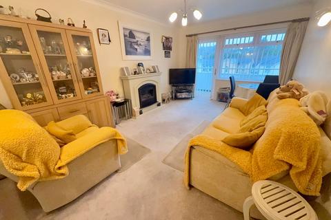 2 bedroom apartment for sale, Avenue Road, Torquay