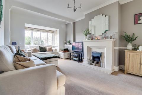 undefined, Highlands Boulevard, Leigh-On-Sea SS9