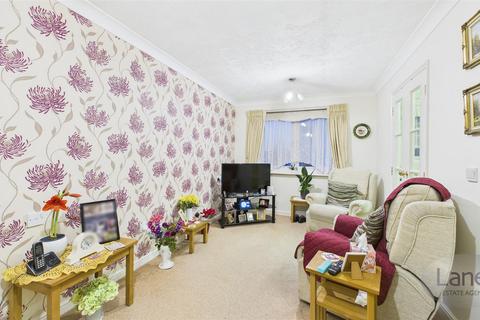 undefined, High Street, Cheshunt, Waltham Cross