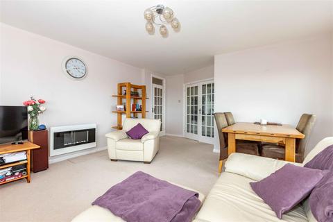 2 bedroom flat for sale, Boundary Road, Worthing