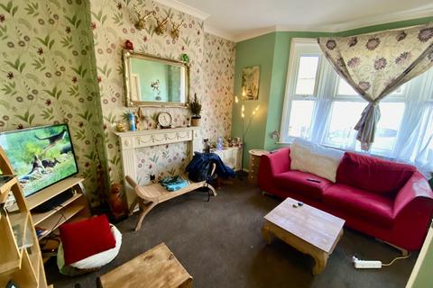 3 bedroom semi-detached house for sale, Yarborough Road, East Cowes, Isle of Wight