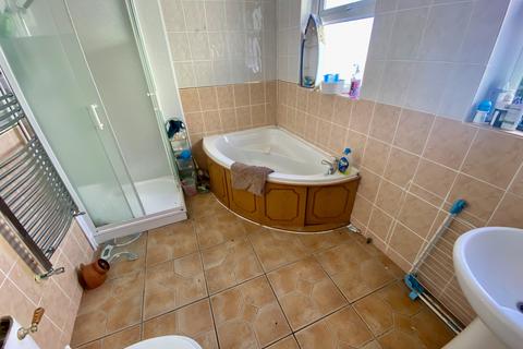 3 bedroom semi-detached house for sale, Yarborough Road, East Cowes, Isle of Wight