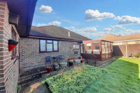 2 bedroom detached bungalow for sale, West View Drive, Yapton