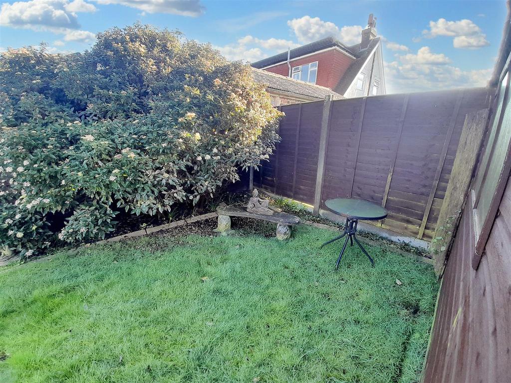 Rear garden 2 new.jpg