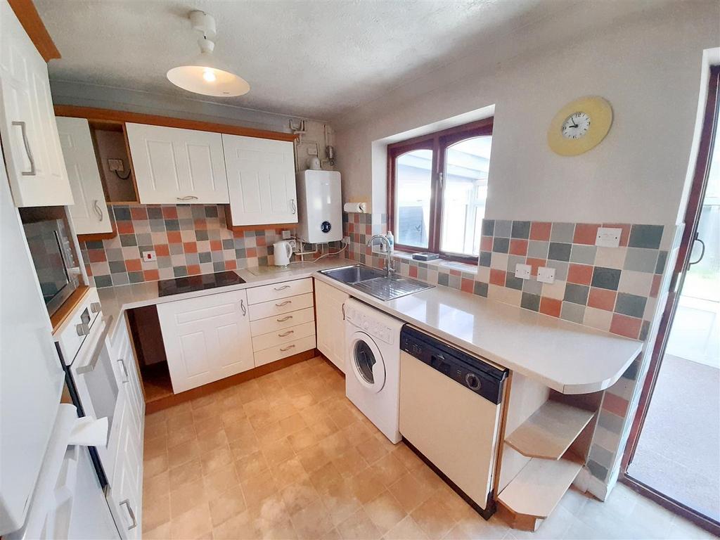 Kitchen new.jpg
