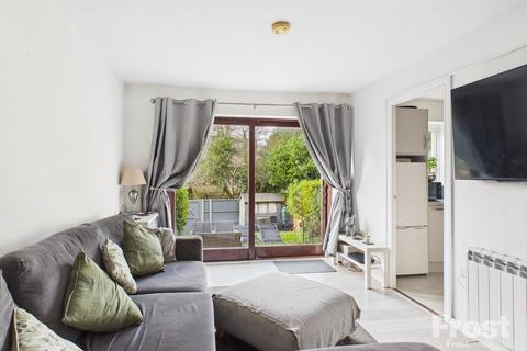 1 bedroom apartment to rent, Old Fives Court, Burnham, Bucks, SL1