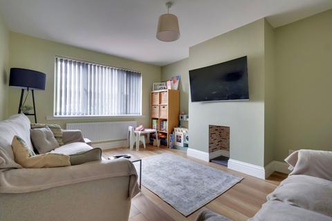 2 bedroom end of terrace house for sale, Adhurst Road, Havant