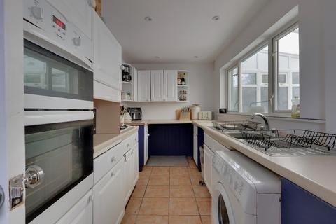 2 bedroom end of terrace house for sale, Adhurst Road, Havant