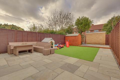 2 bedroom end of terrace house for sale, Adhurst Road, Havant