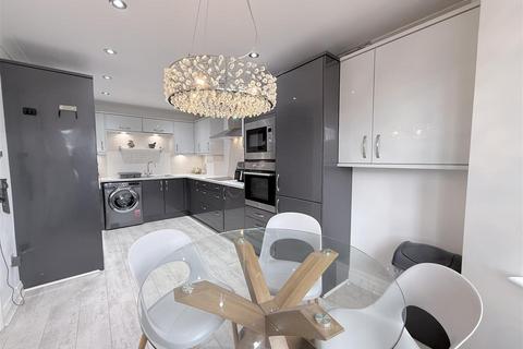 undefined, Heol Ty Aberaman, Aberdare CF44