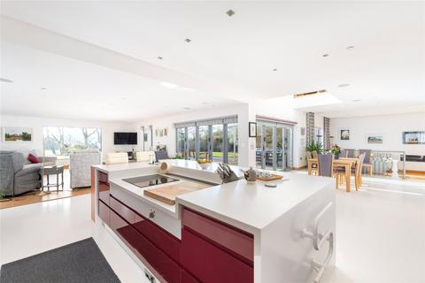 5 bedroom detached house for sale, Village Road, Bromham, Bedfordshire, MK43