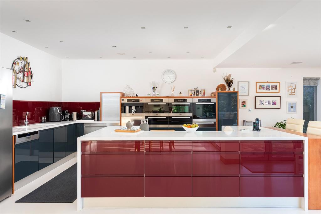 Kit/Fam/Dining Room