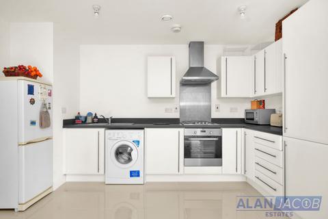 2 bedroom terraced house for sale, Lux Building, Romford RM7