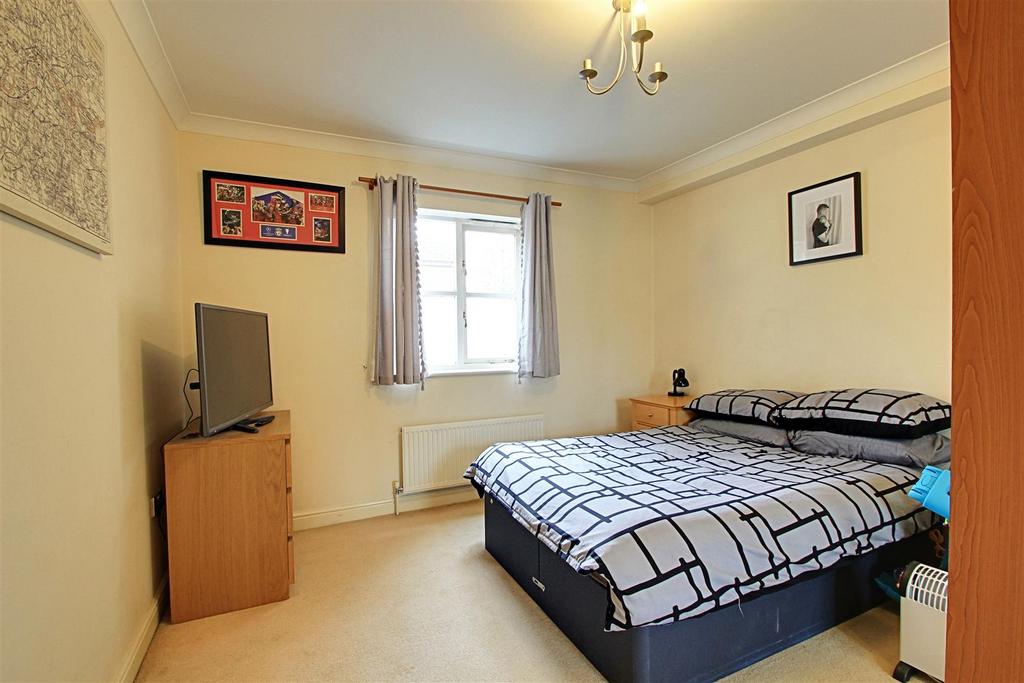 Bedroom 2.jpg