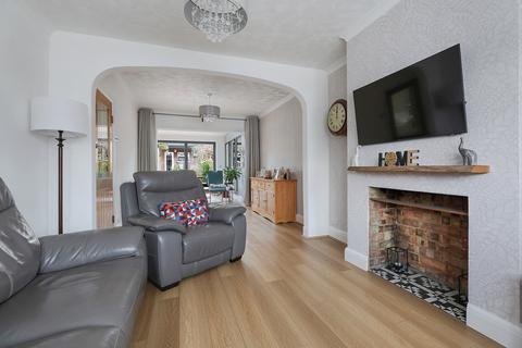 3 bedroom semi-detached house for sale, Shirley Avenue, Salfords, Surrey, RH1