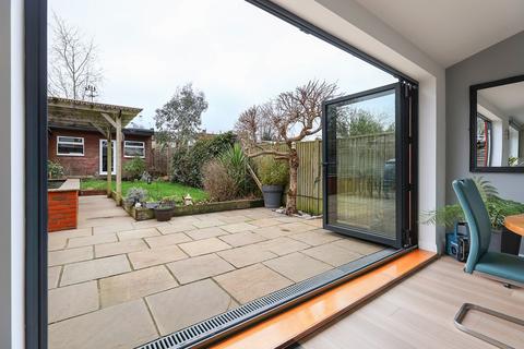 undefined, Shirley Avenue, Salfords, Surrey, RH1