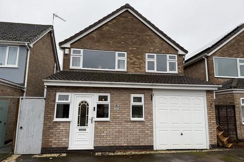 4 bedroom detached house for sale, Hoarestone Avenue, Nuneaton, CV11