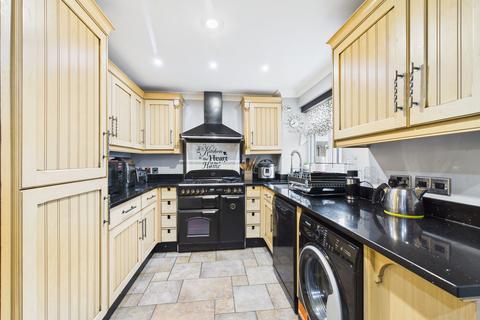 3 bedroom detached house for sale, Trent, East Tilbury, RM18
