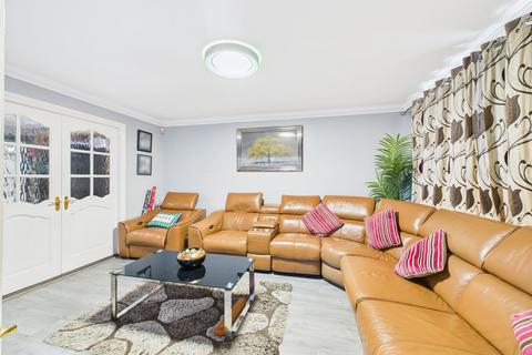 3 bedroom detached house for sale, Trent, East Tilbury, RM18