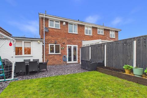 2 bedroom semi-detached house for sale, Morton Close, Old Hall, WA5