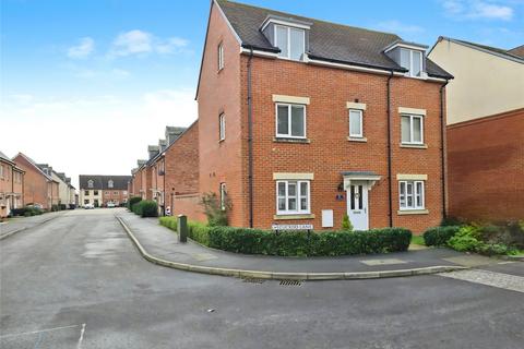 4 bedroom detached house for sale, Cuckoo Lane, Berkshire RG12