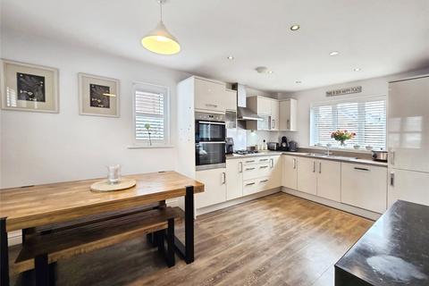 4 bedroom detached house for sale, Cuckoo Lane, Berkshire RG12