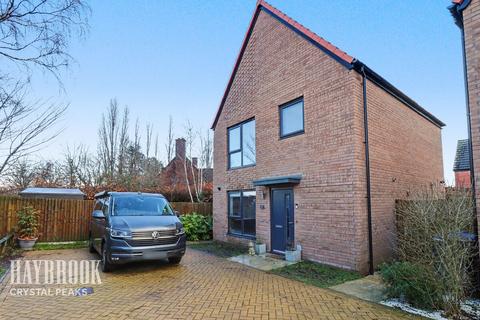 Woodcote Way, Walton