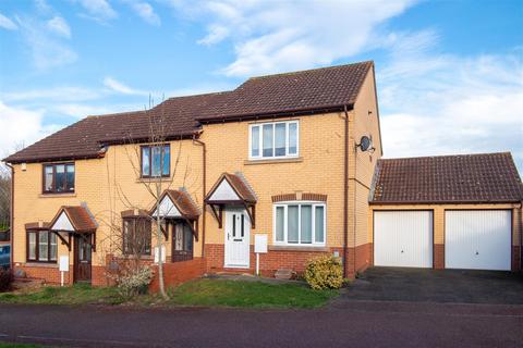 3 bedroom end of terrace house to rent, Wadhurst, Milton Keynes MK7