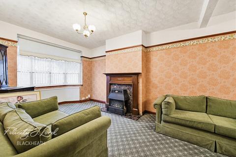 3 bedroom terraced house for sale, Castlewood Drive, Eltham