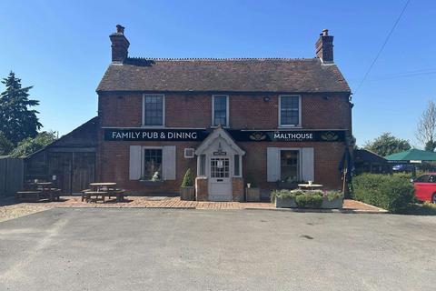 Pub for sale, Stockbridge Rd Romsey SO51 0NG