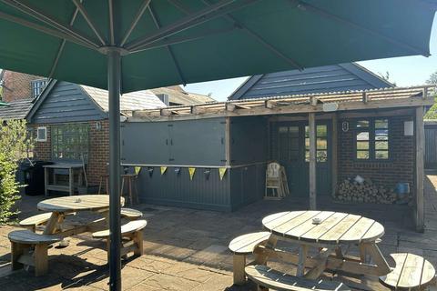 Pub for sale, Stockbridge Rd Romsey SO51 0NG