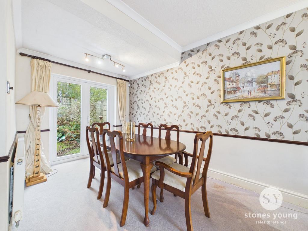 Lounge / Dining Room