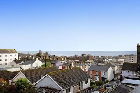 2 bedroom flat for sale, Grove Crescent, Teignmouth, TQ14