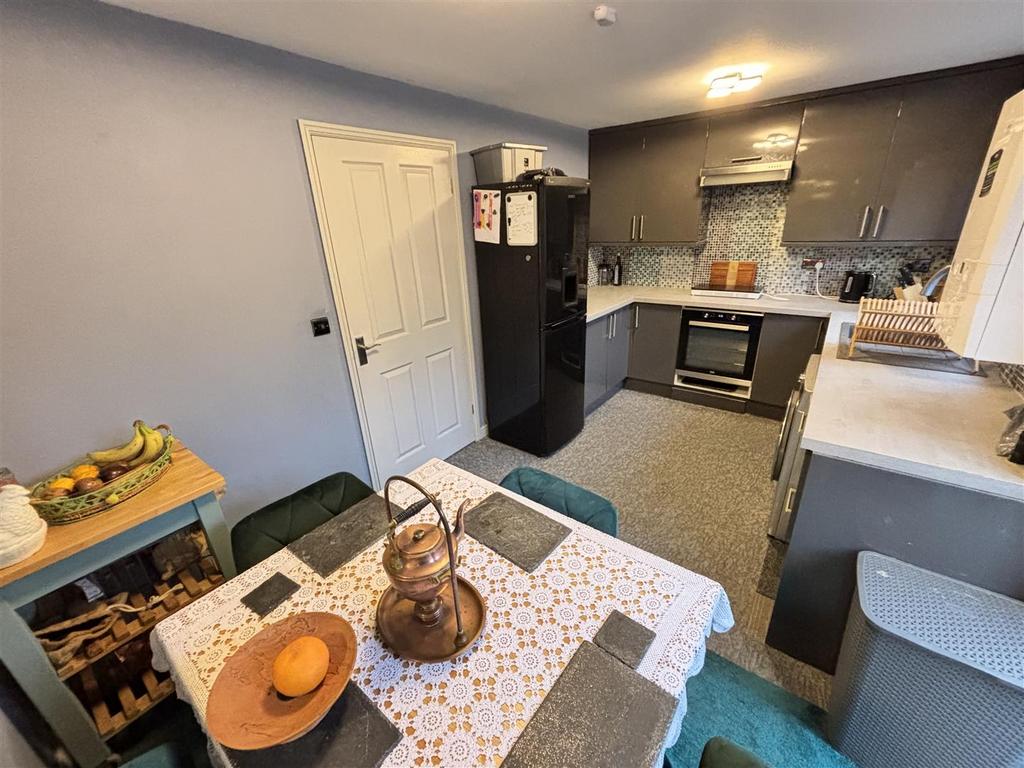 Open Plan Kitchen and Dining Room
