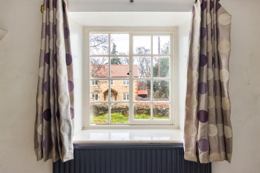 Feature Window