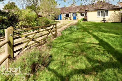 4 bedroom bungalow for sale, Kingway View, MALMESBURY