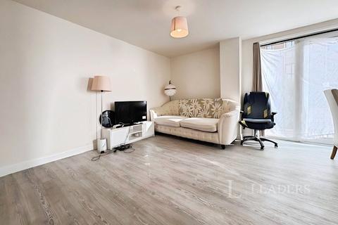 Flat to rent, Lawrence Weaver Road, Cambridge, Cambridgeshire, CB3